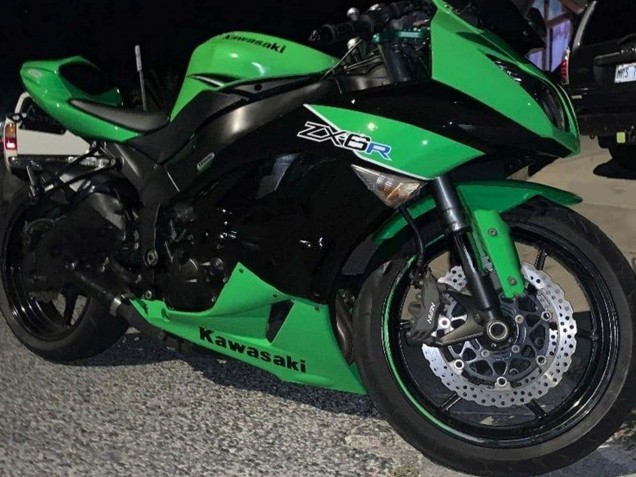 Kawasaki ZX6R Motorrad Verkleidung 2009-2012 - Grun Glanzendes Schwarz
